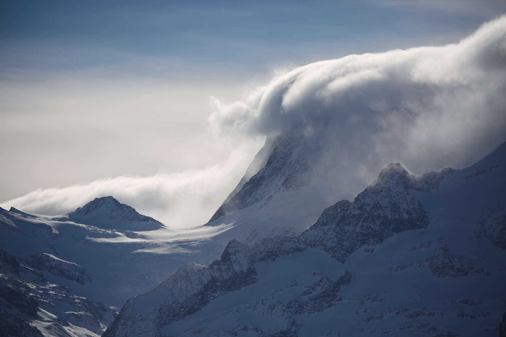 A picture of a cloud-covered mountain in Grindelwald, Switzerland, in 2015